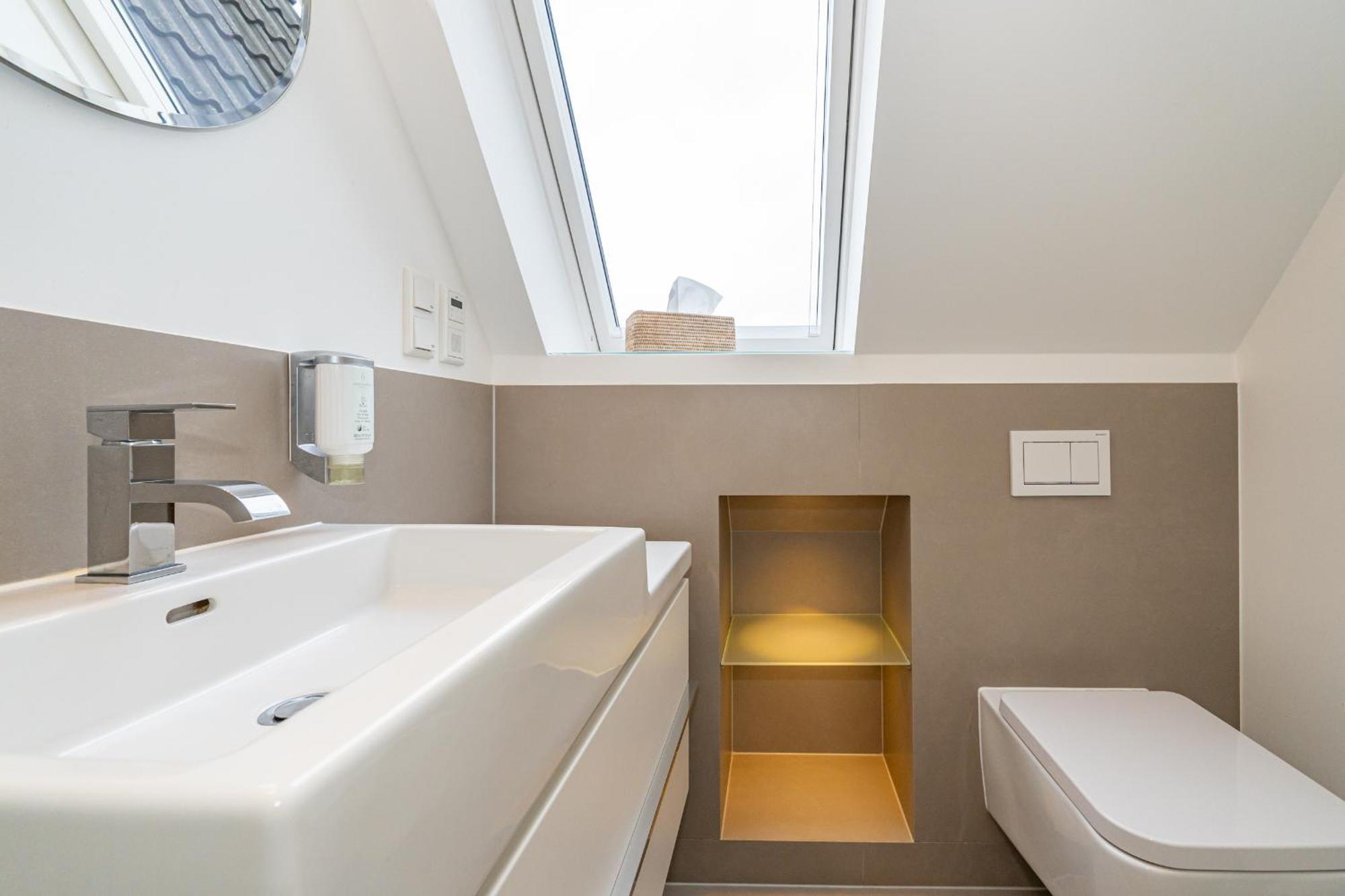 Flut No 7 Apartment *